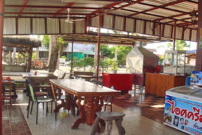 فندق Oyo 1063 Kingfha Resort