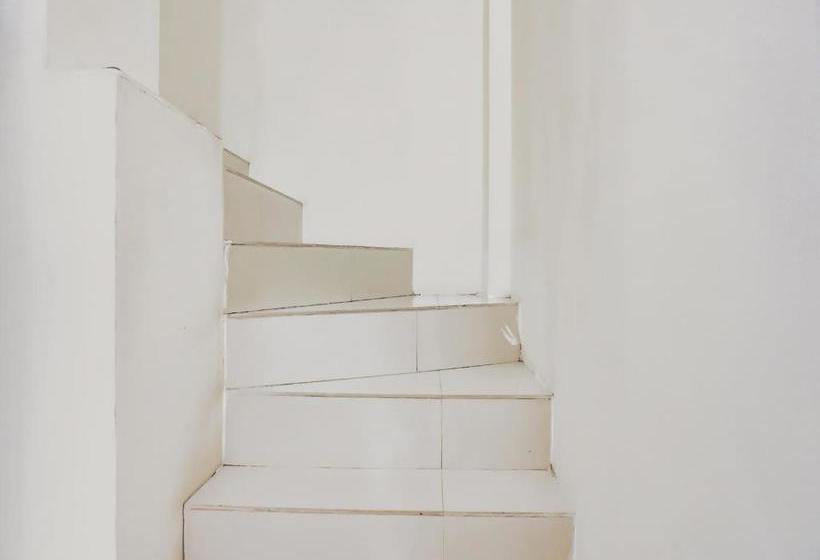 酒店 Oyo 3965 Syariah Graha Kartika