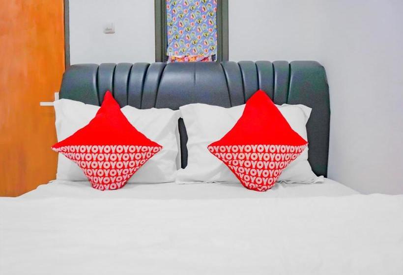 酒店 Oyo 3965 Syariah Graha Kartika