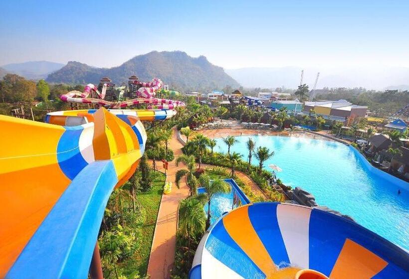 בית מלון כפרי Oyo 75317 Pintara Fahsai Resort