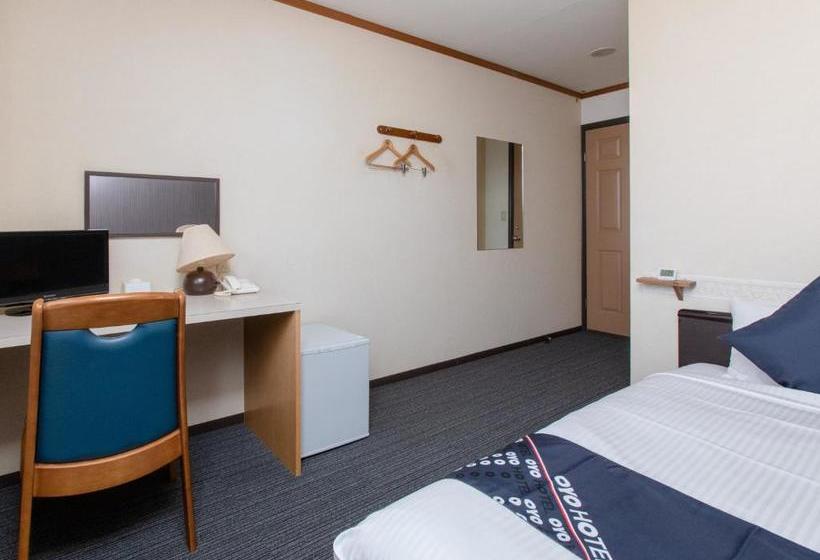 فندق Oyo Takahata Ekimae