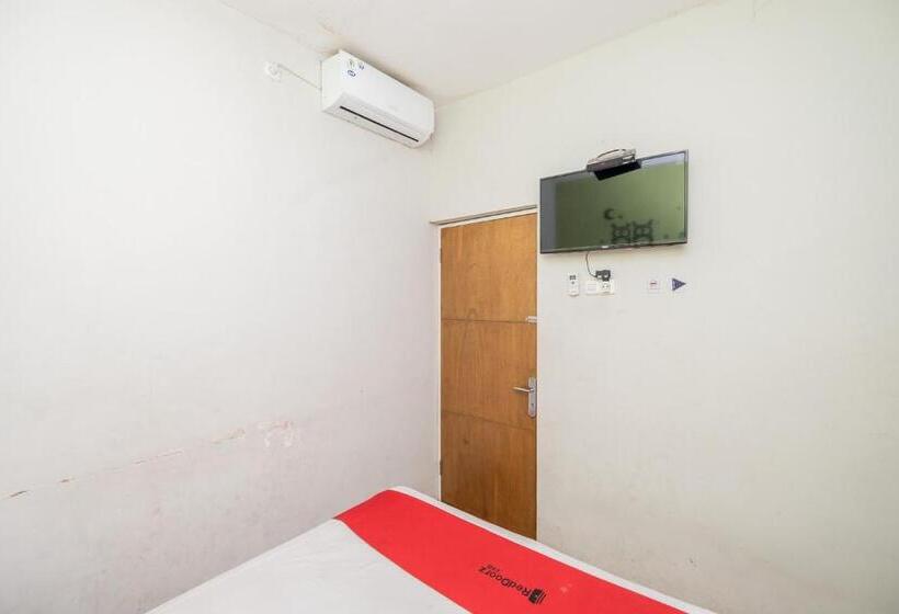 فندق Reddoorz @ Darmo Surabaya