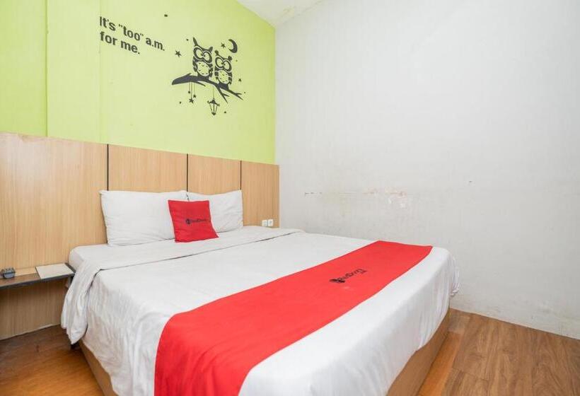 فندق Reddoorz @ Darmo Surabaya