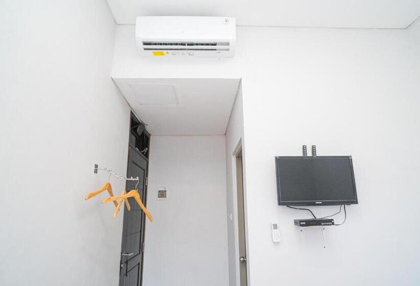 ホテル Reddoorz Plus At Merr Rungkut Jl Gunung Anyar