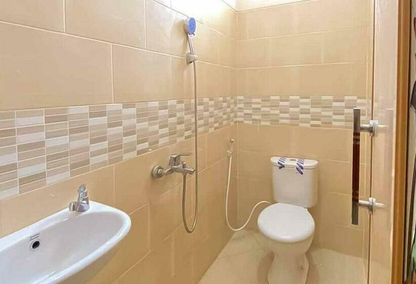 ホテル Reddoorz Plus At Permata Gueshouse Lampung