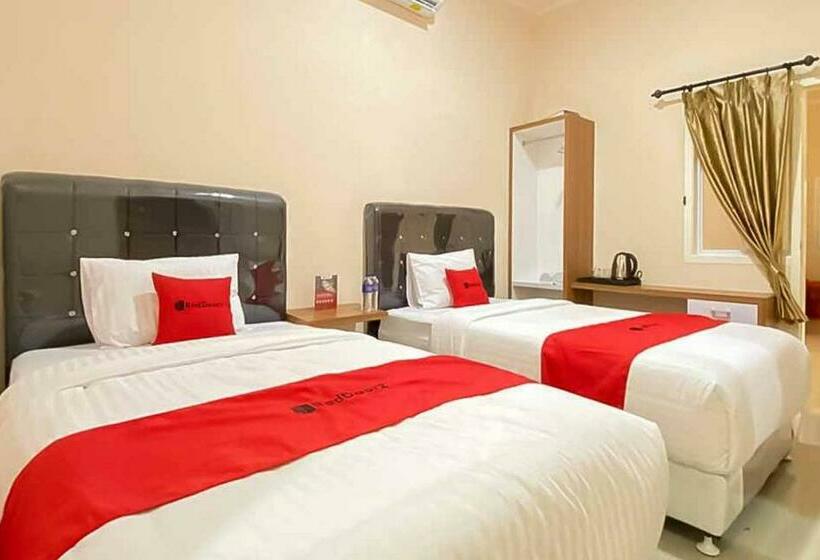 ホテル Reddoorz Plus At Permata Gueshouse Lampung