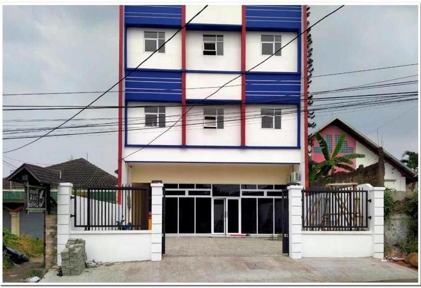 Отель Reddoorz @ Sindangbarang Bogor