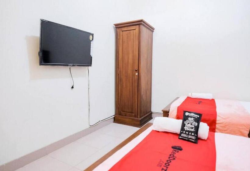 호텔 Reddoorz Syariah Near Gatot Subroto Lampung 4