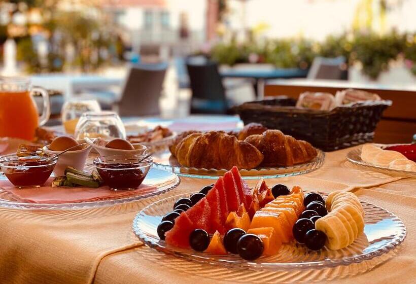 בית מלון כפרי Riviera