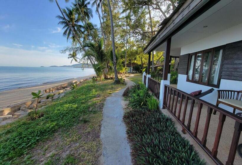 فندق Satva Samui Yoga And Wellness Resort