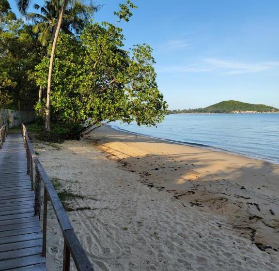 فندق Satva Samui Yoga And Wellness Resort