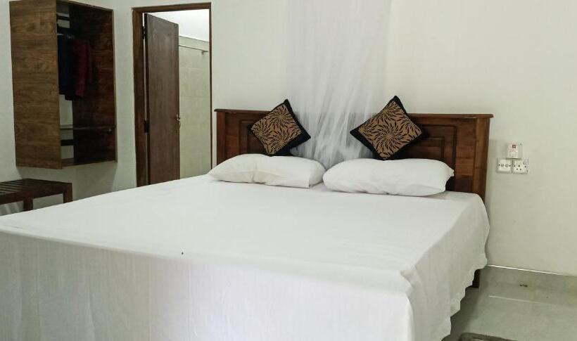 בית מלון כפרי Sigiri Suncap Cottage