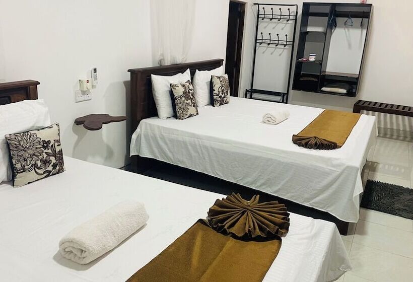 בית מלון כפרי Sigiri Suncap Cottage