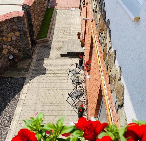 בית מלון כפרי Sn