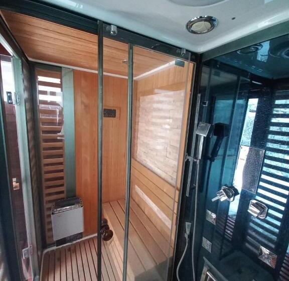 בית מלון כפרי Sultan Kyzyl Kia