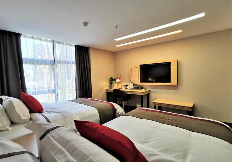 Thank Inn Chain Hotel Guangan Huaying Phoenix City