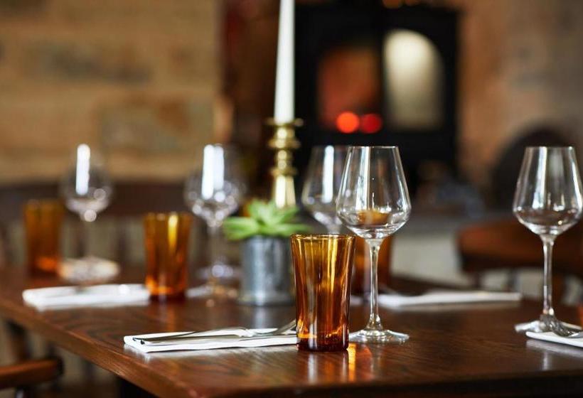 هتل The Lime Tree Inn