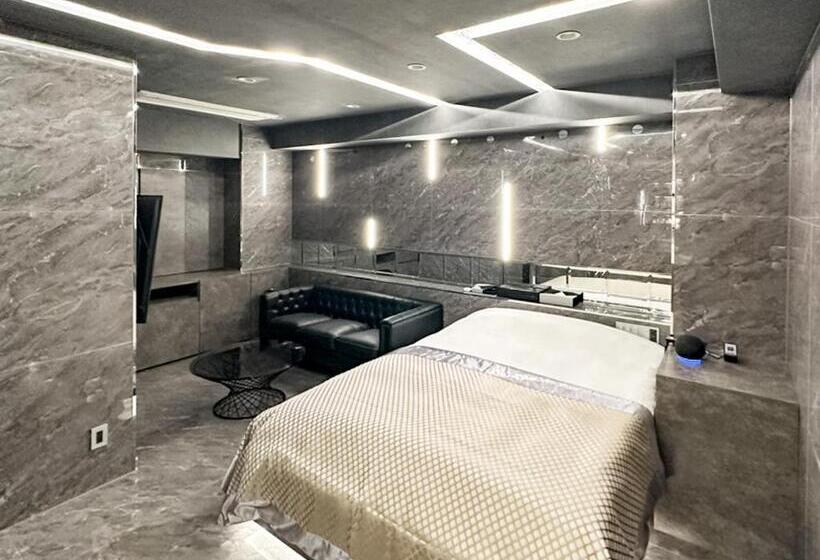 בית מלון כפרי Zala