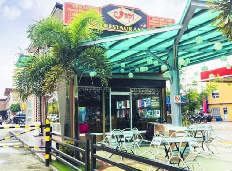 Japi Traveller S Hotel & Restaurant   Main
