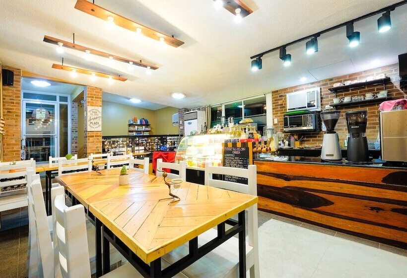 Japi Traveller S Hotel & Restaurant   Main