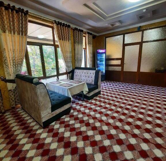 بنسيون зона отдых Apachi в горах чимган