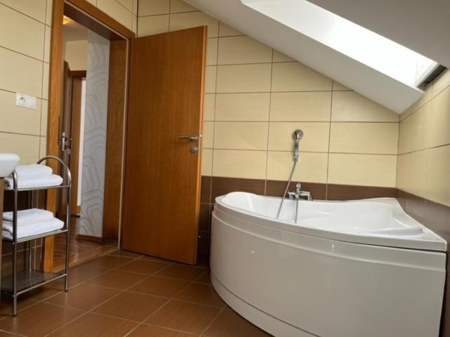 بنسيون Harmónia Ostratice