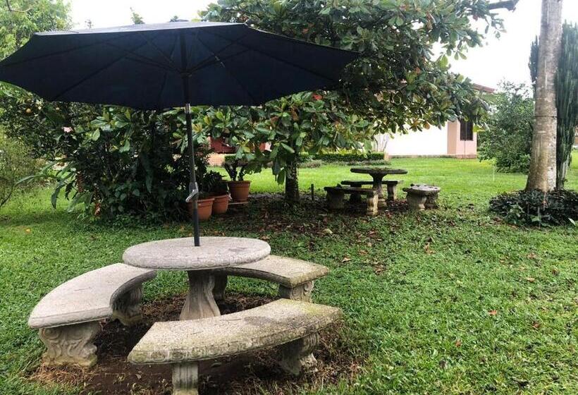 بنسيون Hospedaje Adrimaran