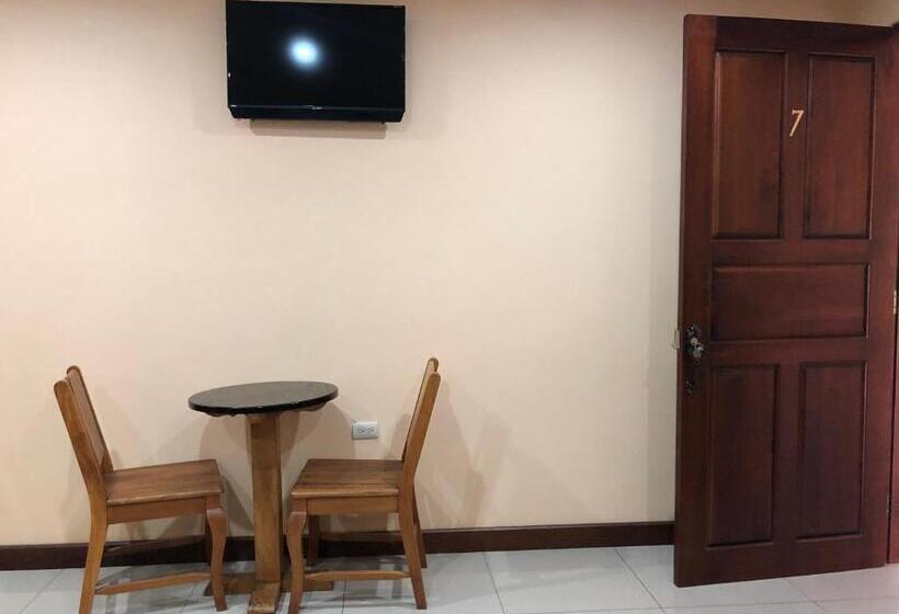 بنسيون Hospedaje Adrimaran