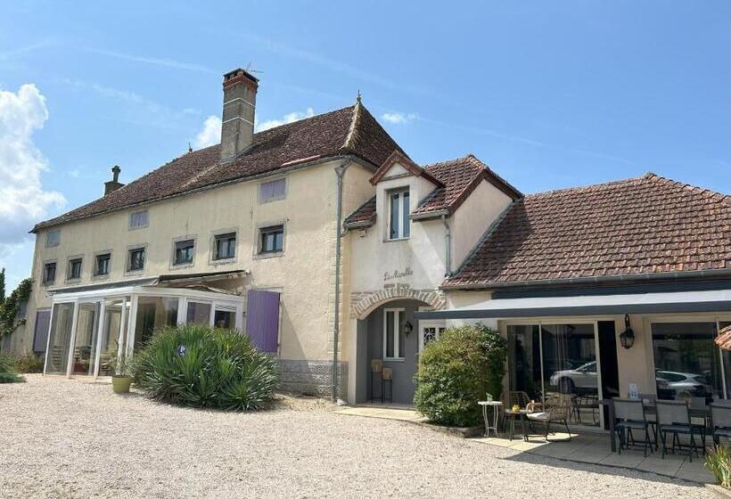 פנסיון La Marelle