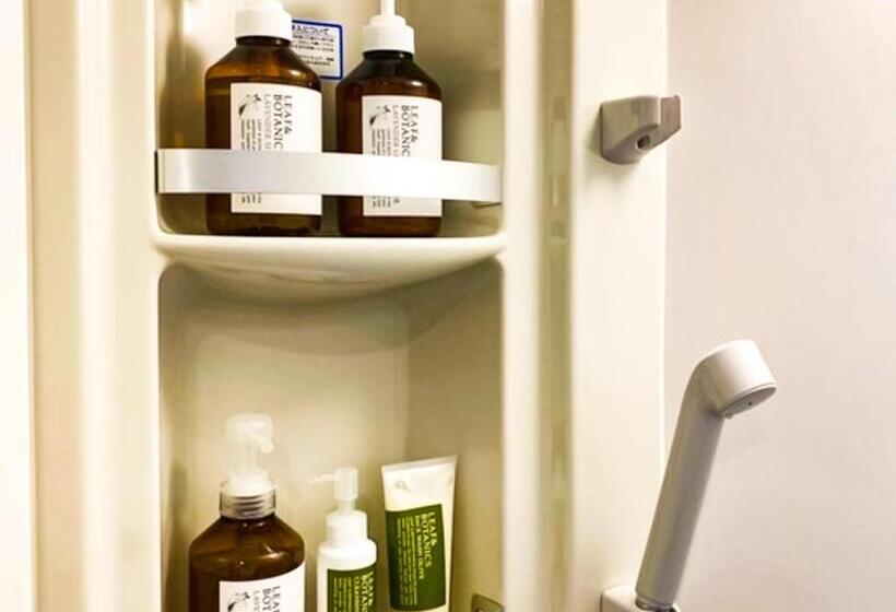 بنسيون The Room