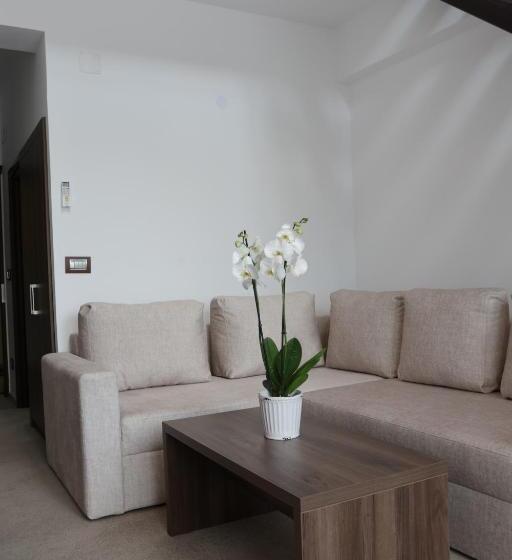 منتجع Mcpietroasa