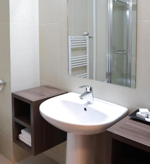 منتجع Mcpietroasa