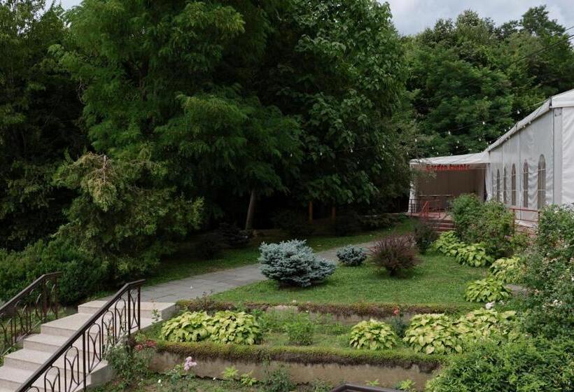 منتجع Mcpietroasa