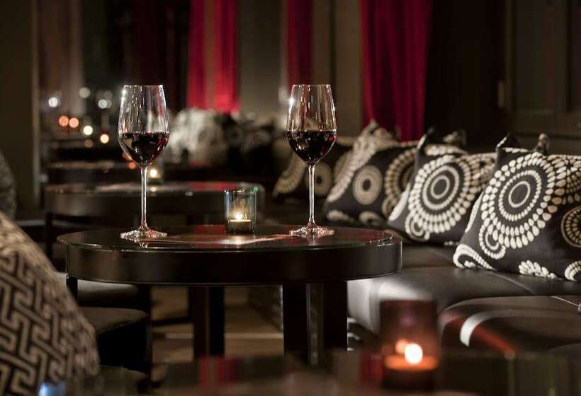 Adina Apartment Hotel Berlin Hackescher Markt