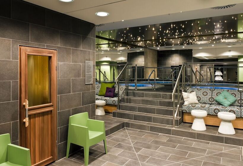 Adina Apartment Hotel Berlin Hackescher Markt