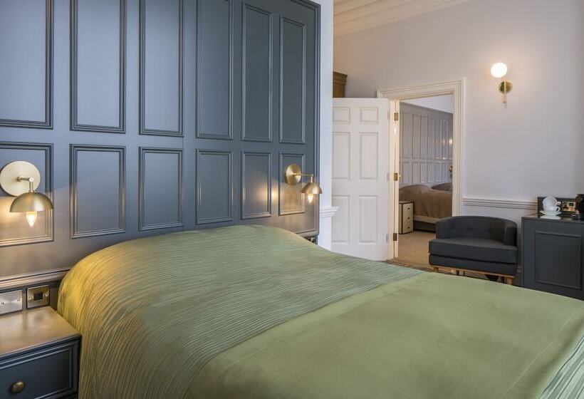 مبيت وإفطار Lilleshall House & Gardens And Lilleshall National Sports Centre