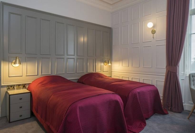 مبيت وإفطار Lilleshall House & Gardens And Lilleshall National Sports Centre