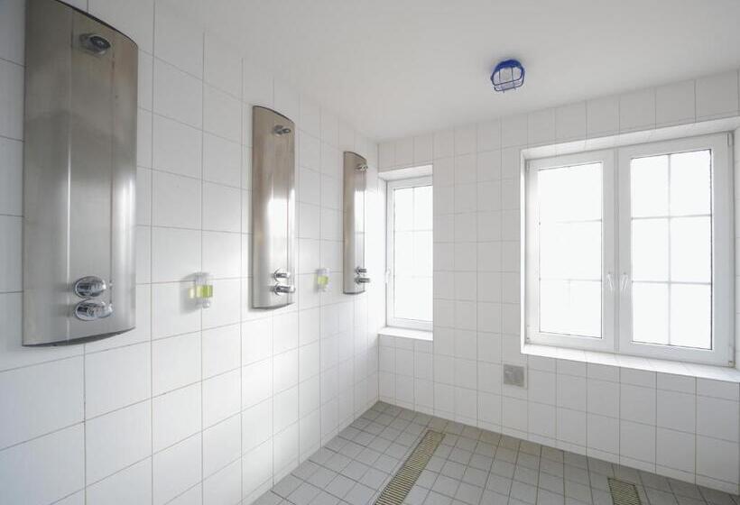 Bed Nbudget Expo Hostel Rooms