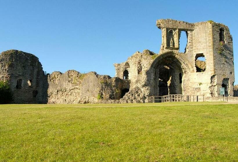 בית מלון כפרי Guildhall Tavern