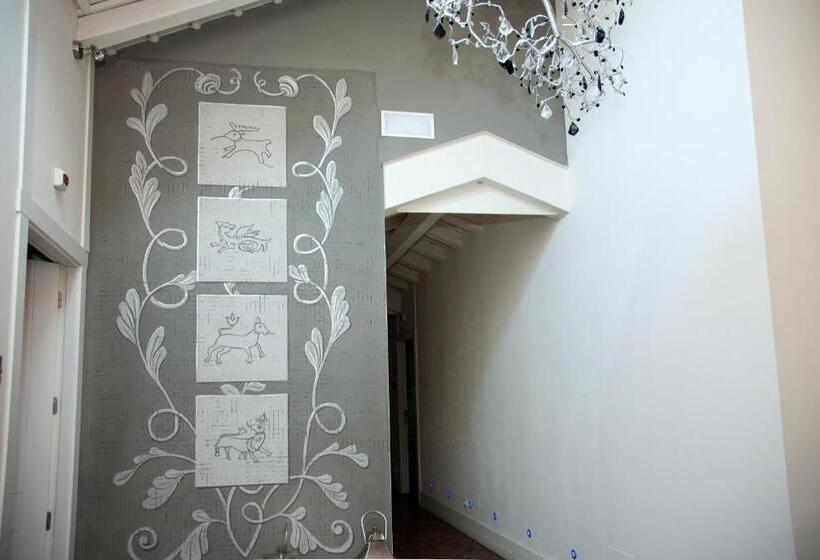 فندق Abadía San Martín