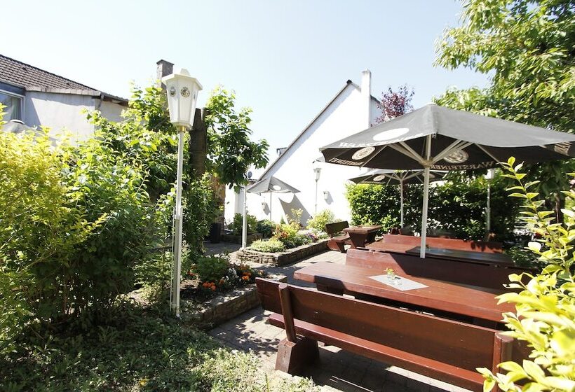 فندق Adria Stuben