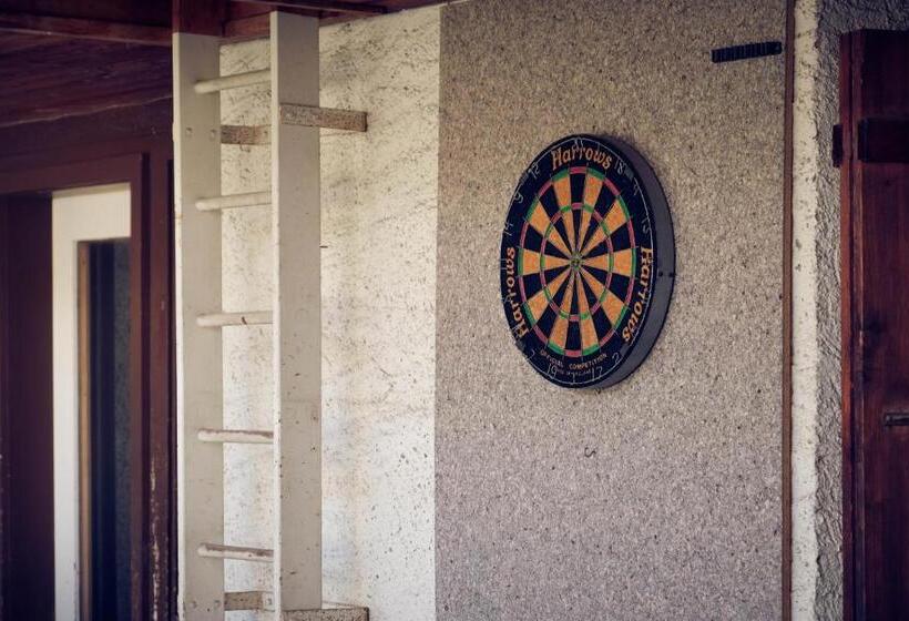 בית מלון כפרי Alpina