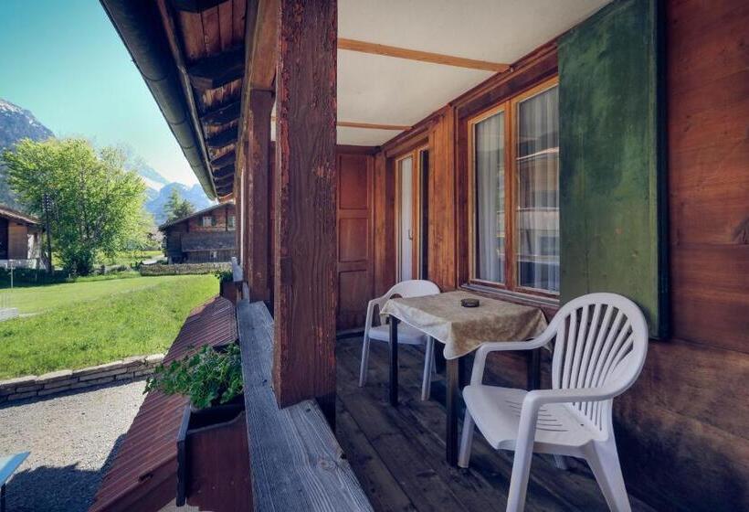 בית מלון כפרי Alpina