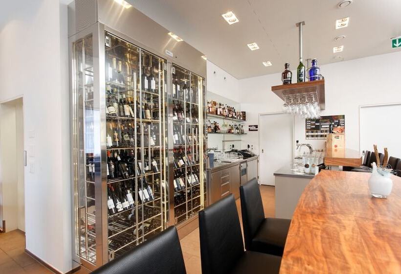 בית מלון כפרי Arcade