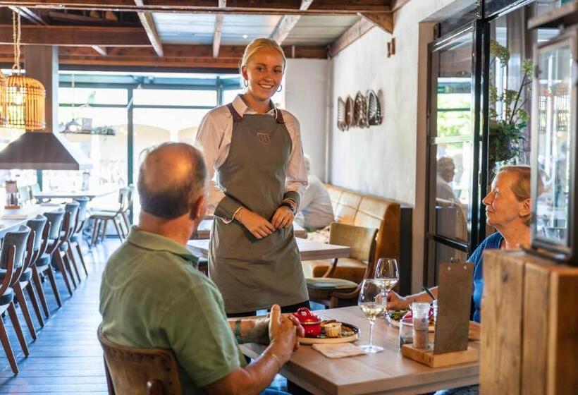 ホテル & Restaurant   Auberge De Hilver