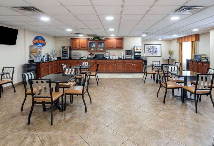 호텔 Baymont By Wyndham Savannah South