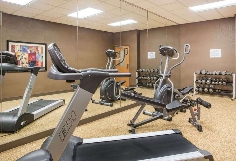 호텔 Baymont By Wyndham Savannah South