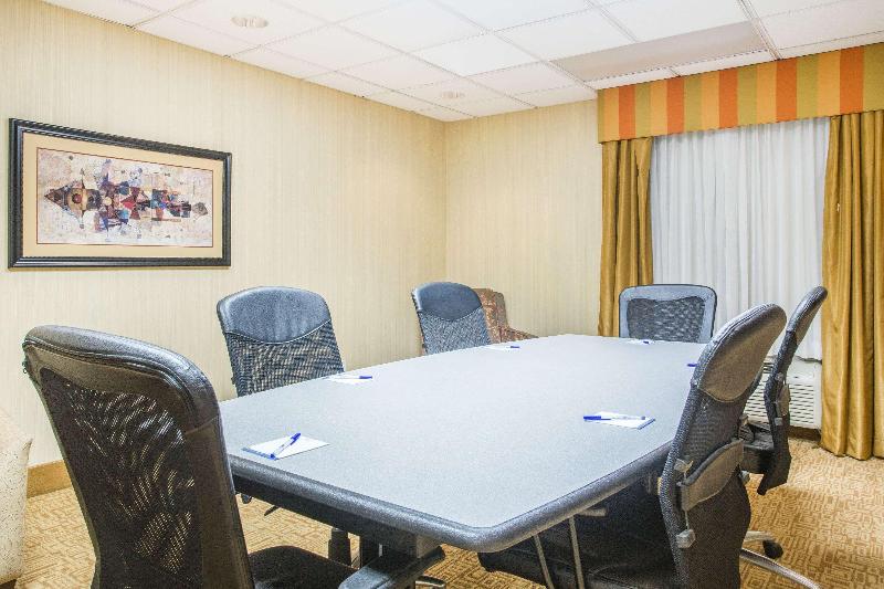 호텔 Baymont By Wyndham Savannah South