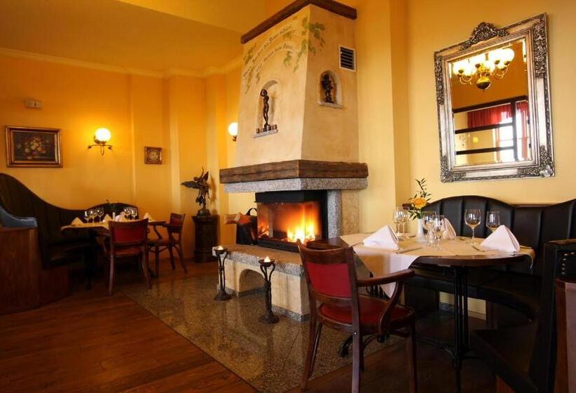 酒店 Berg Gasthof Honigbrunnen