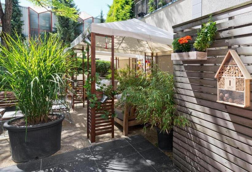 Отель Blue City Boutique